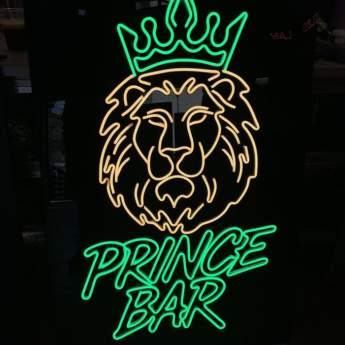 Prince Bar — LOVE med krone i LED-neon