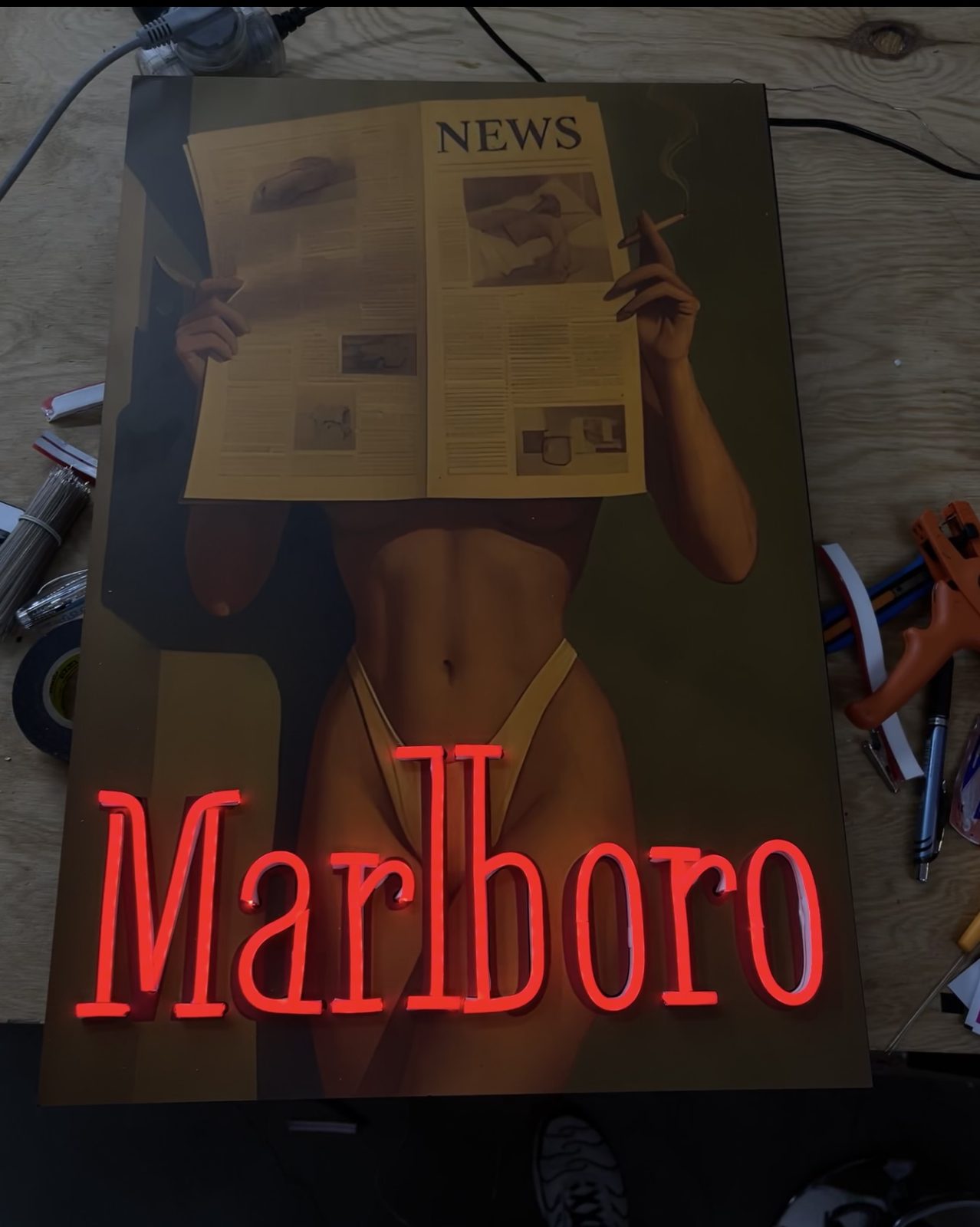 Marlboro · Print + LED-neon