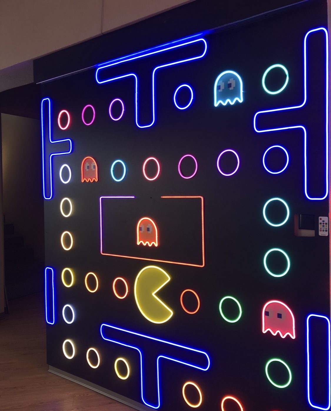 Pac-Man · Vegginstallasjon