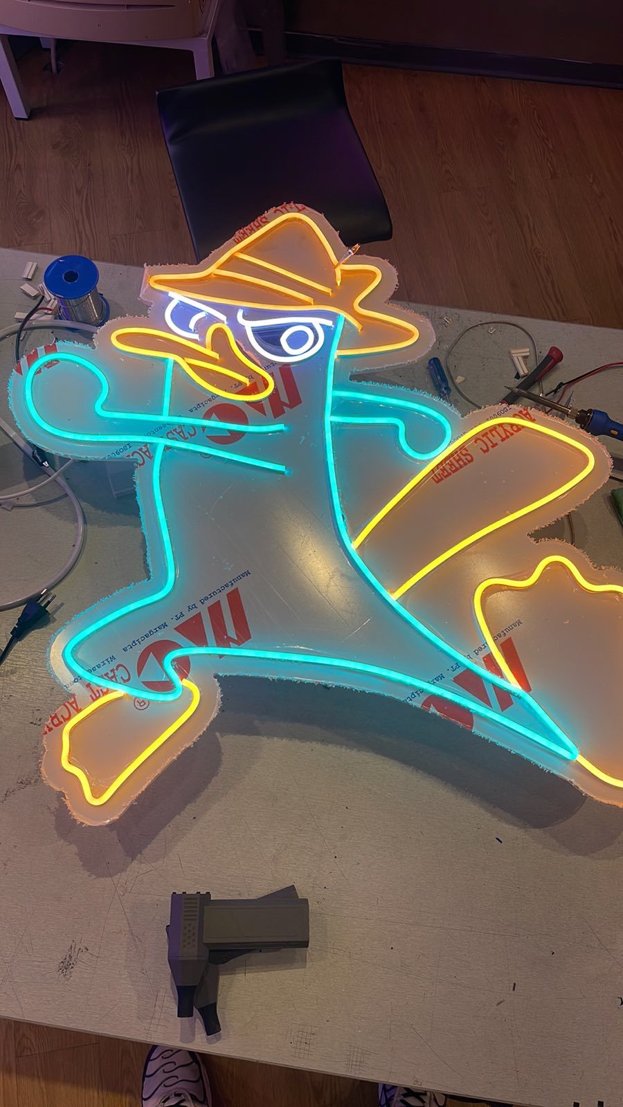 Perry · Figurskilt